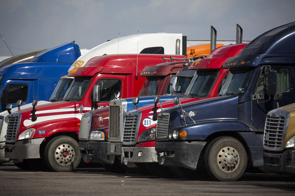 houston trucking accident lawyer